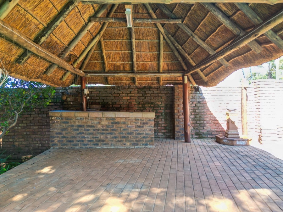 4 Bedroom Property for Sale in Ifafi North West